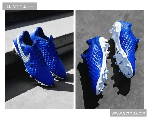 传奇8足球鞋的魅力与性能解析助你在球场上尽显风采